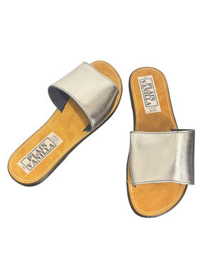 Size 8 Women's Plain Vanilla Metallic Silver Open Toe Flat Slide Sandals